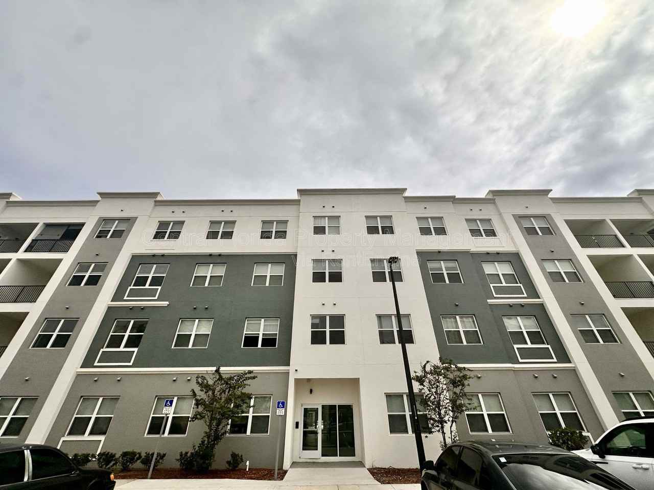 1220 Southstation Pl #205