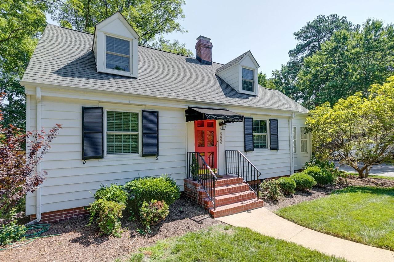 5000 Bromley Ln - Photo 3 of 50