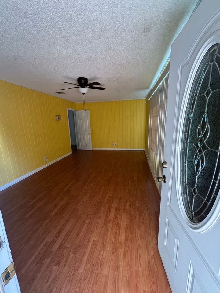 116 Moss Oak Dr - Photo 3 of 19