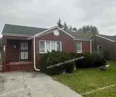 featured image of 587 Chase St