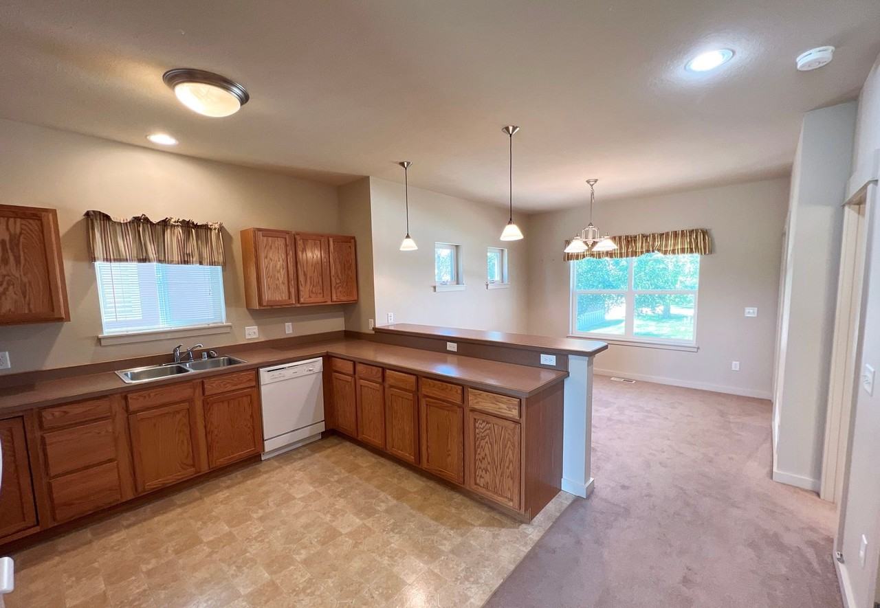 4277 W Babcock St #6 - Photo 4 of 17