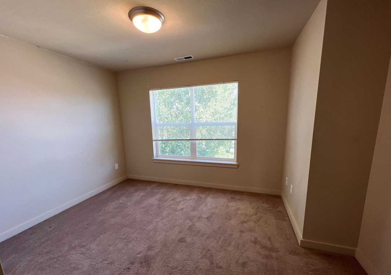 4277 W Babcock St #6 - Photo 7 of 17