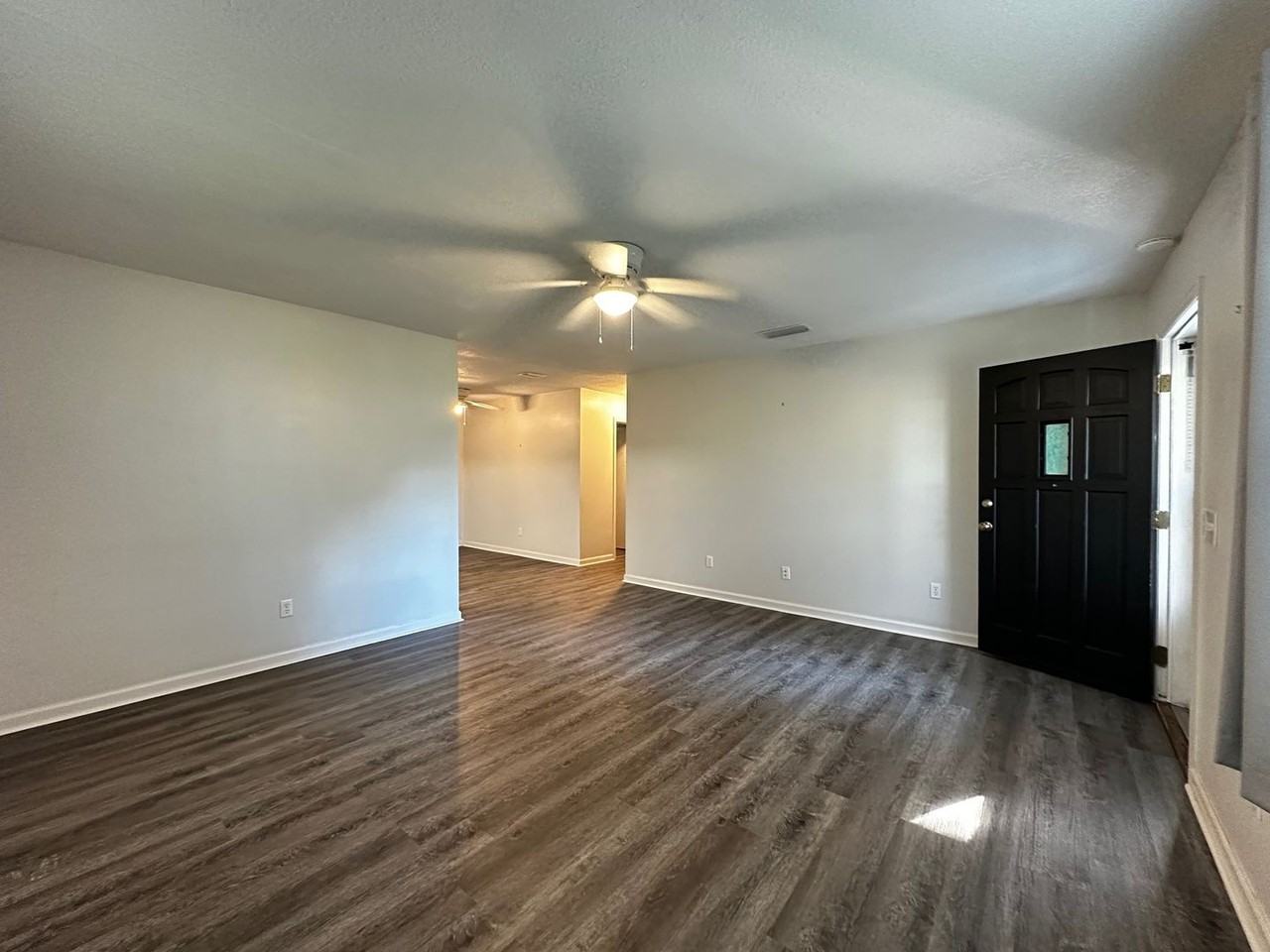 783 Kenneth Court - Photo 5 of 21