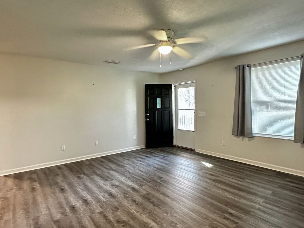 783 Kenneth Court - Photo 6 of 21