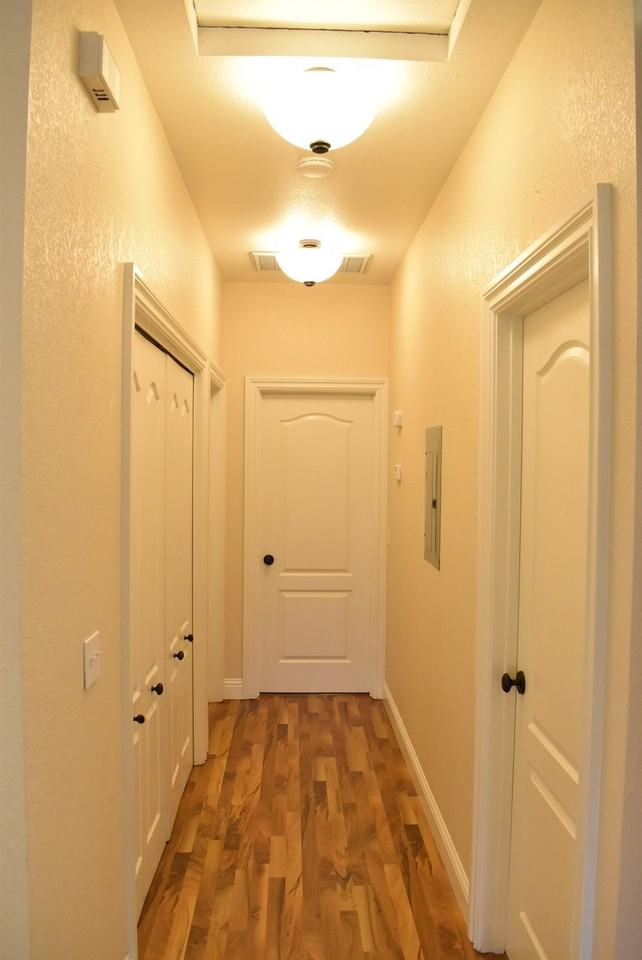 400 Davis St #C - Photo 7 of 16