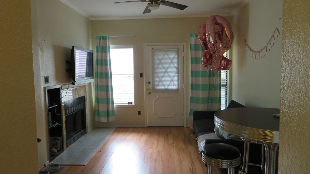 806 W 24th St #200 - Photo 4 of 36