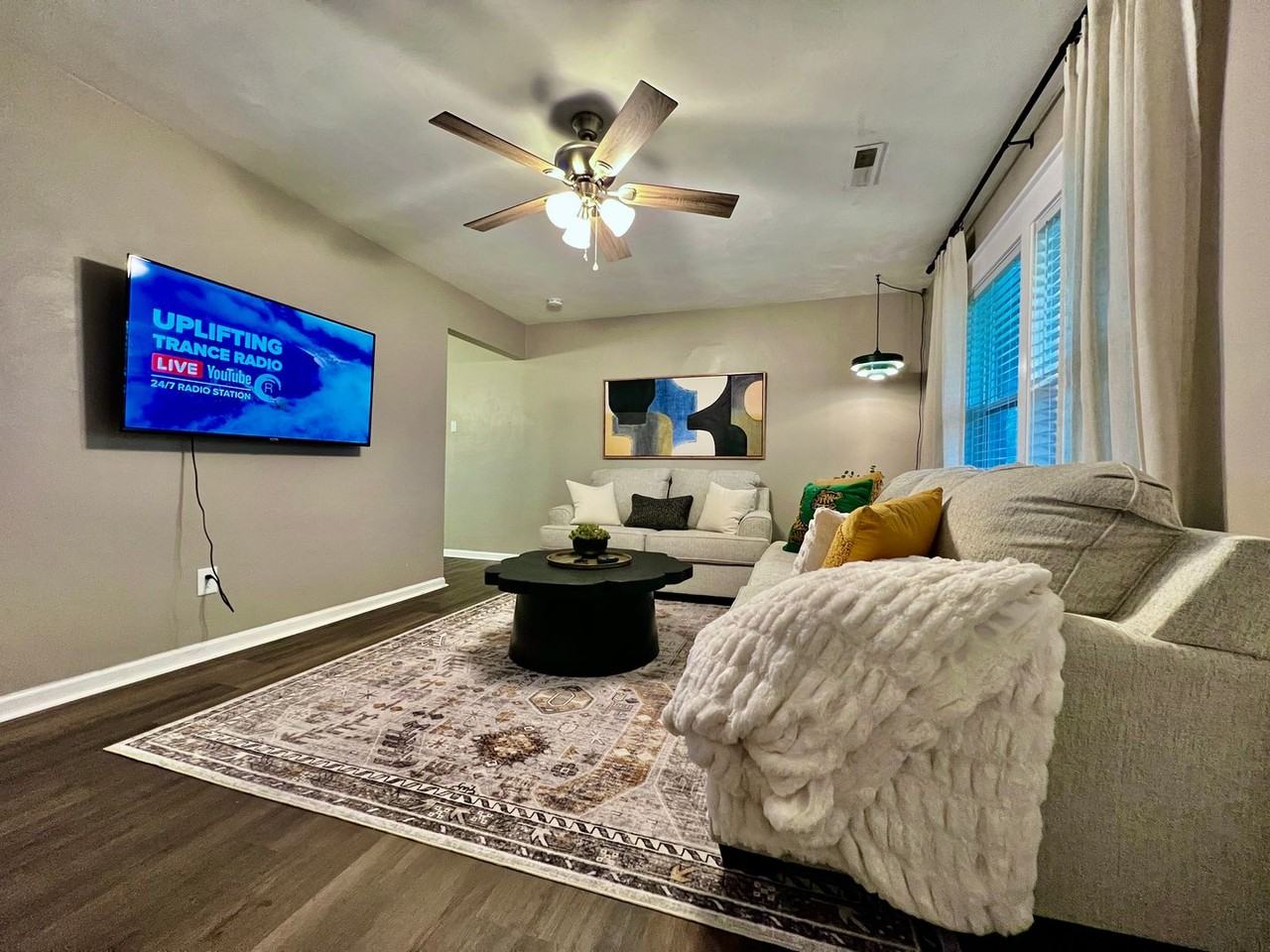 6418 Sandric Ln - Photo 5 of 26