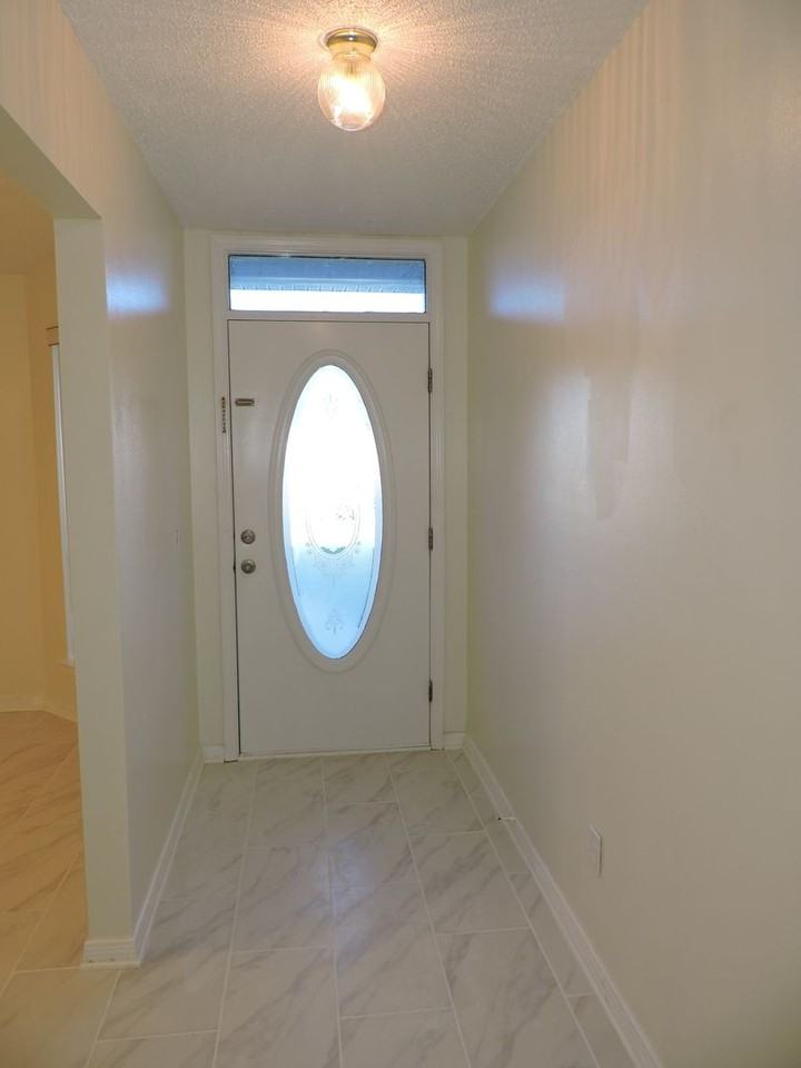 1913 Gulf Bay Ln - Photo 2 of 34