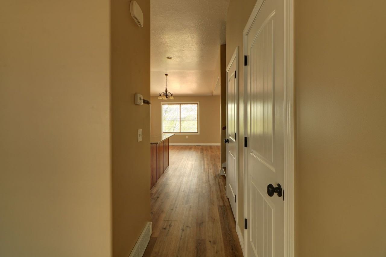 2801 W Bear Ridge Way - Photo 5 of 45