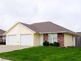 featured image of 504B Se Oak Ridge Dr