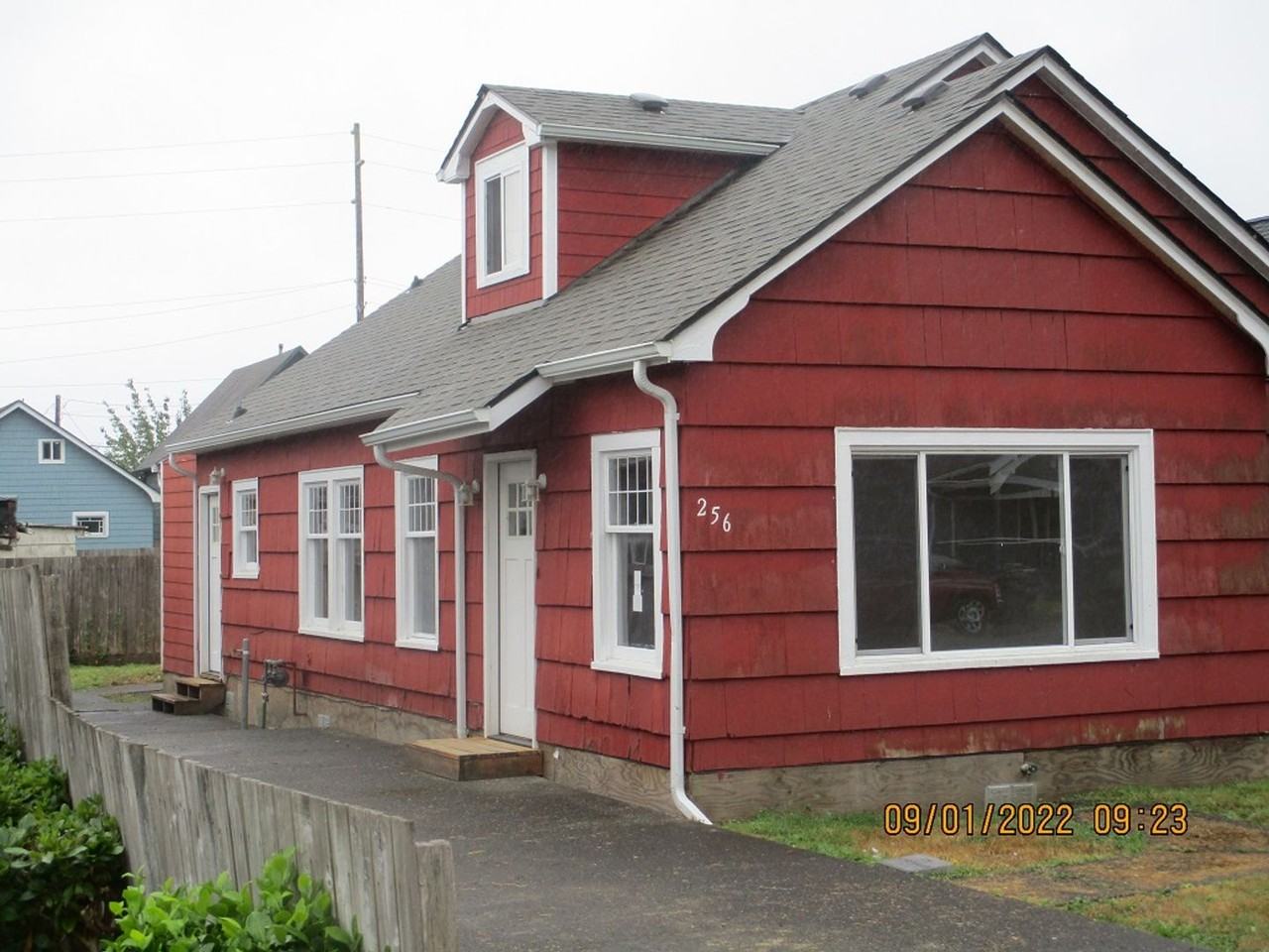 256 Chenault Ave - Photo 2 of 15