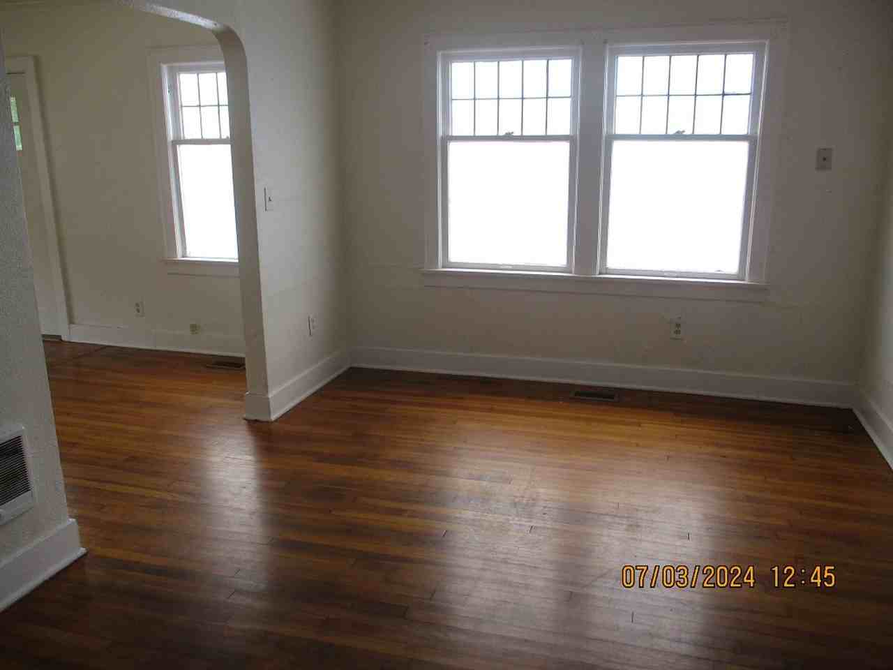 256 Chenault Ave - Photo 4 of 15