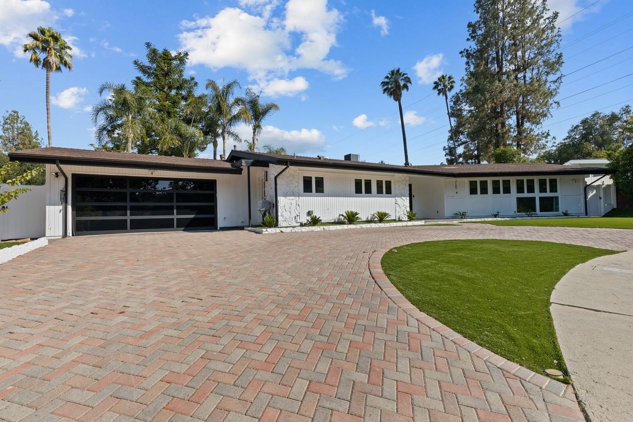 4506 El Abaca Pl - Photo 2 of 27