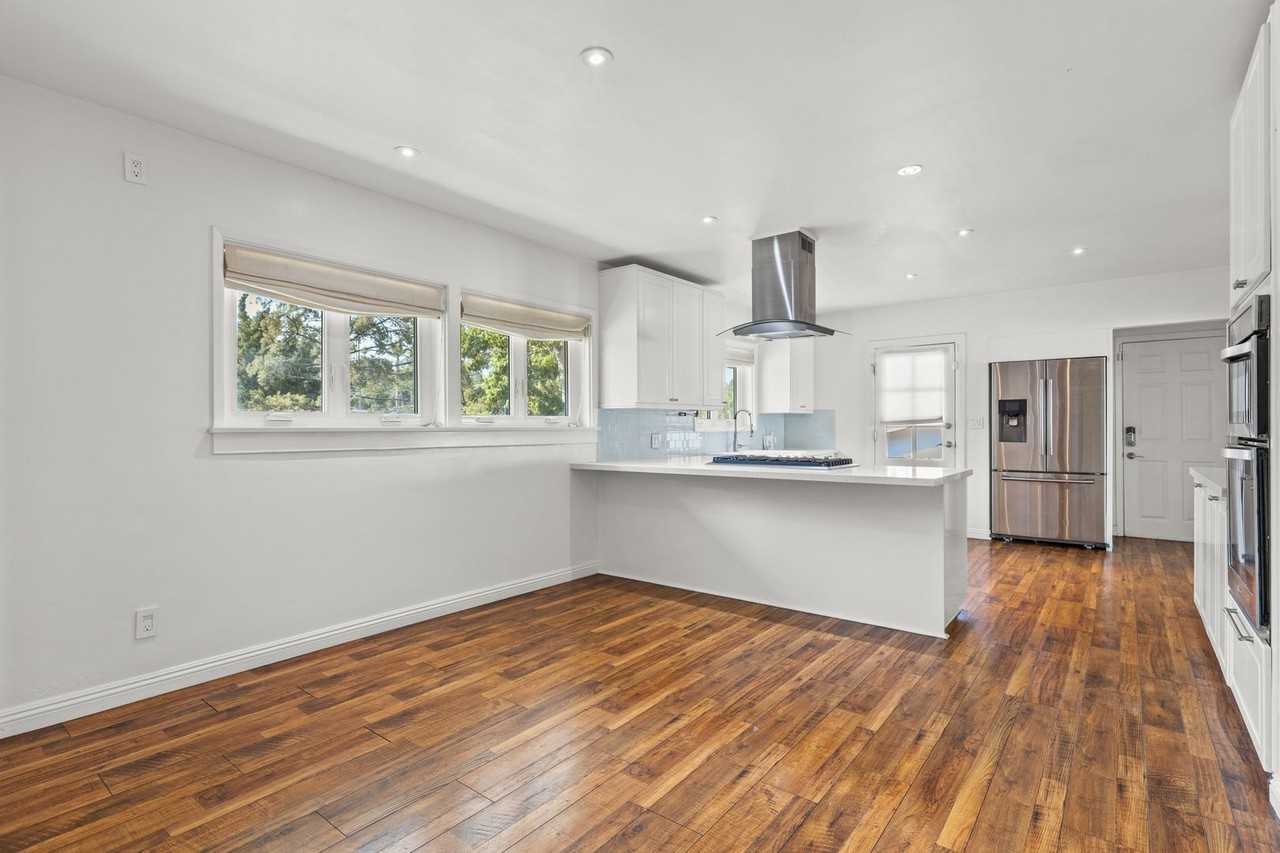 4506 El Abaca Pl - Photo 4 of 27