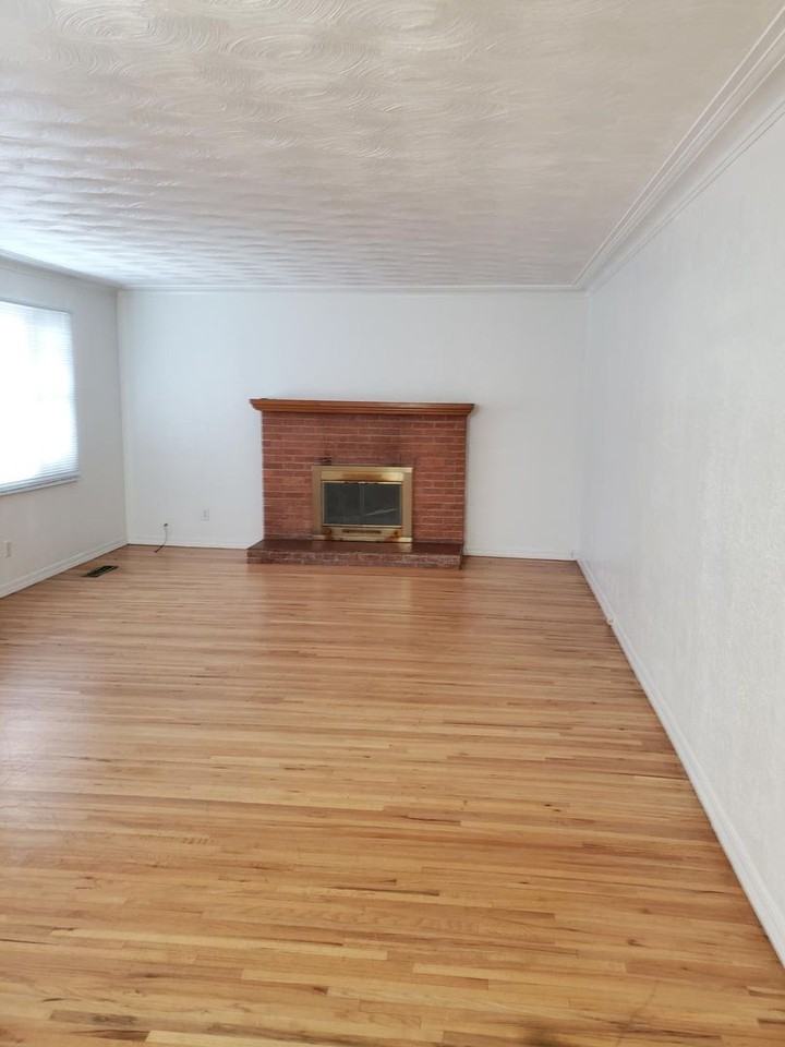 1101 Indiana St Ne - Photo 2 of 17
