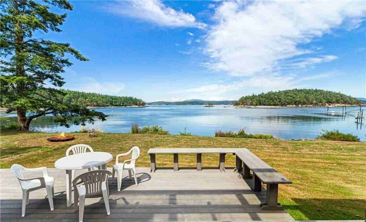 2461 Turn Point Rd - Photo 5 of 33