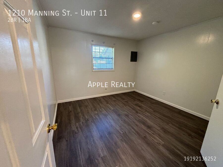 1210 Manning St #11 - Photo 6 of 7