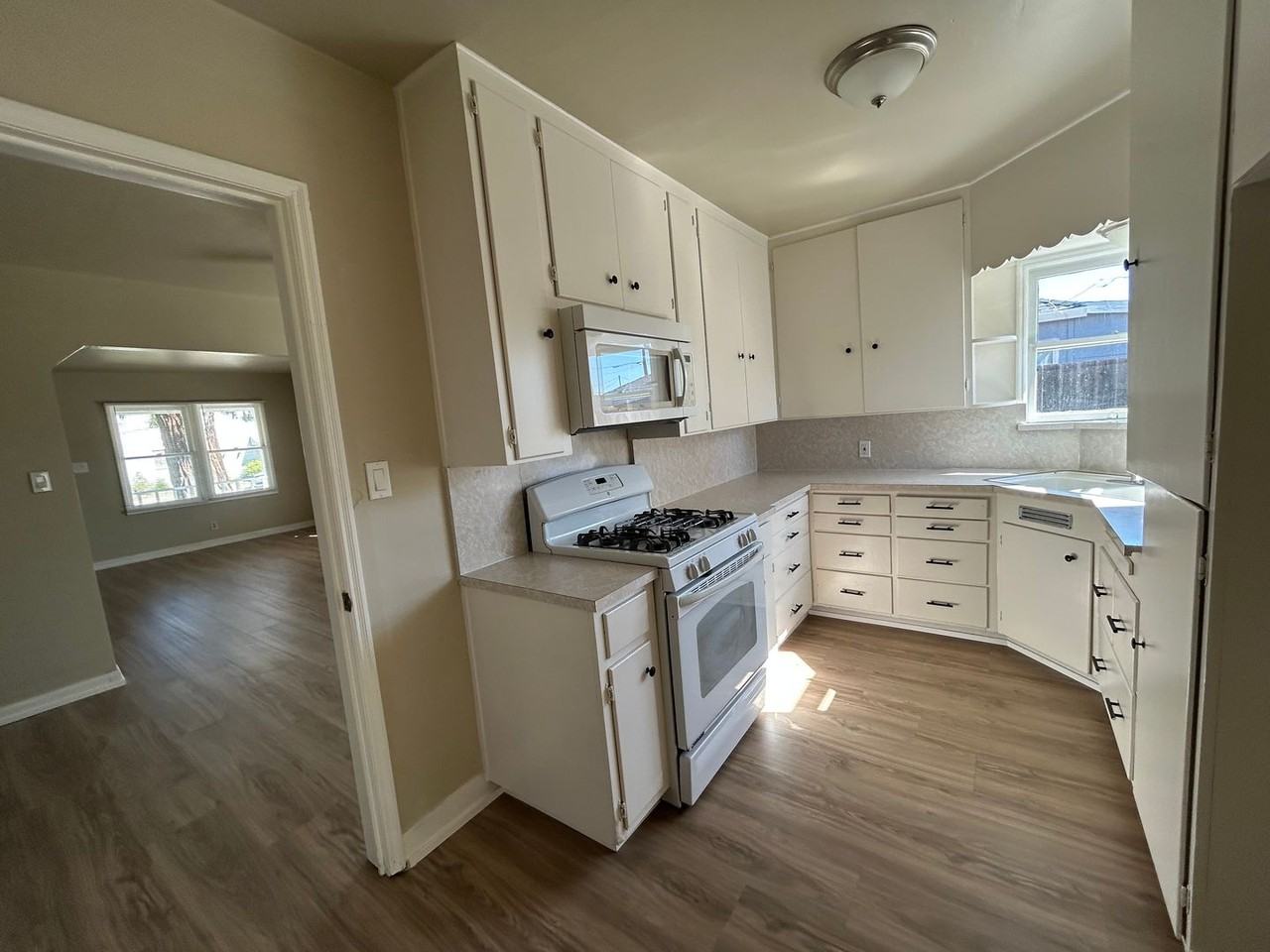 6 Park St - Photo 5 of 10