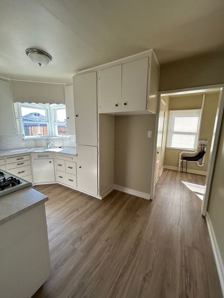 6 Park St - Photo 6 of 10