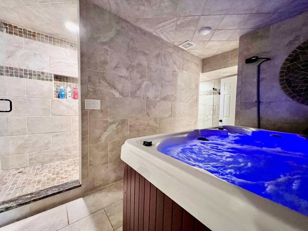 7184 Gregory Creek Ln - Photo 6 of 44