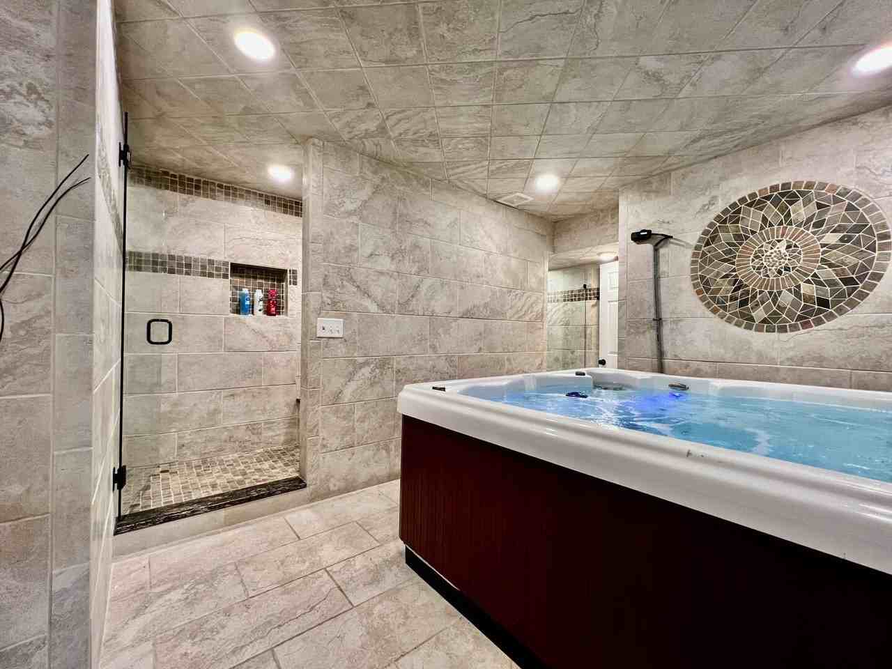 7184 Gregory Creek Ln - Photo 7 of 44