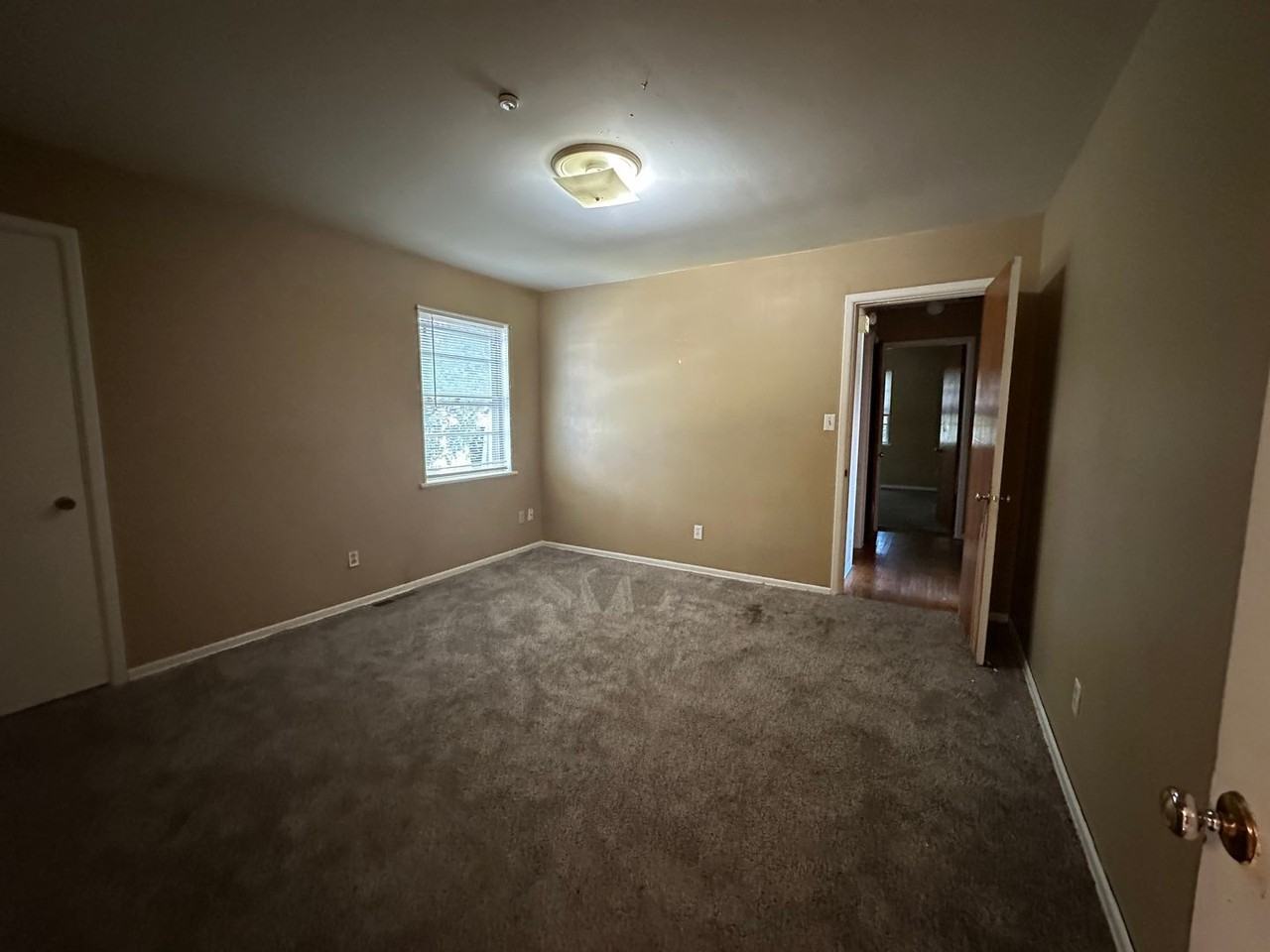 206 N Erie Ave - Photo 6 of 10