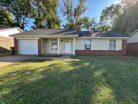 704 Shadow Dr - Photo 1 of 1