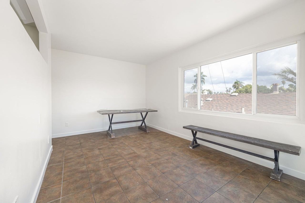 634 A Avenue - Photo 7 of 20