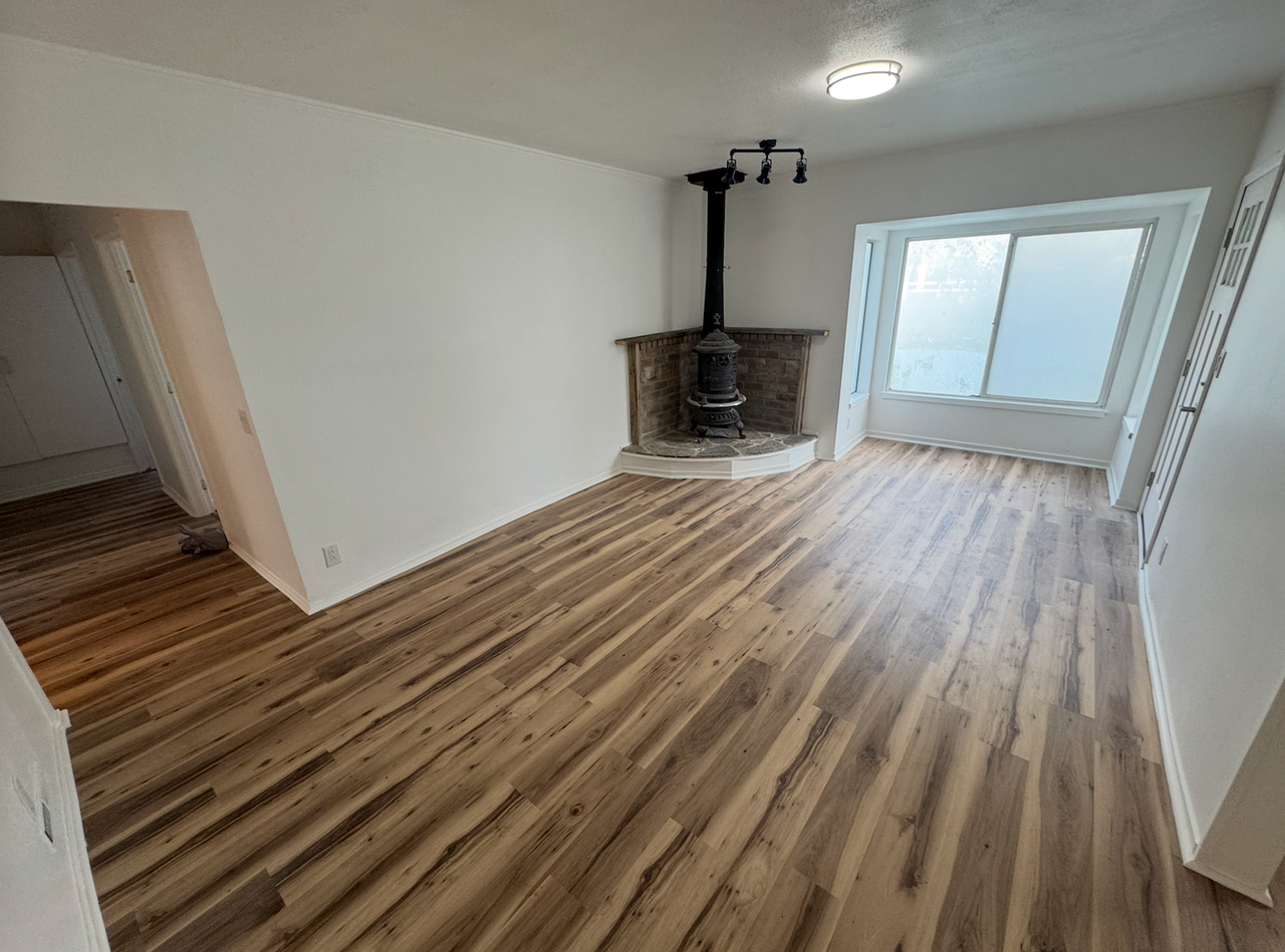 1035 Main Street - Photo 2 of 22