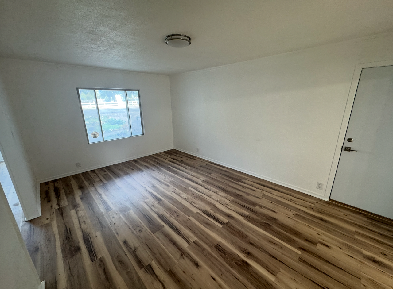 1035 Main Street - Photo 6 of 22