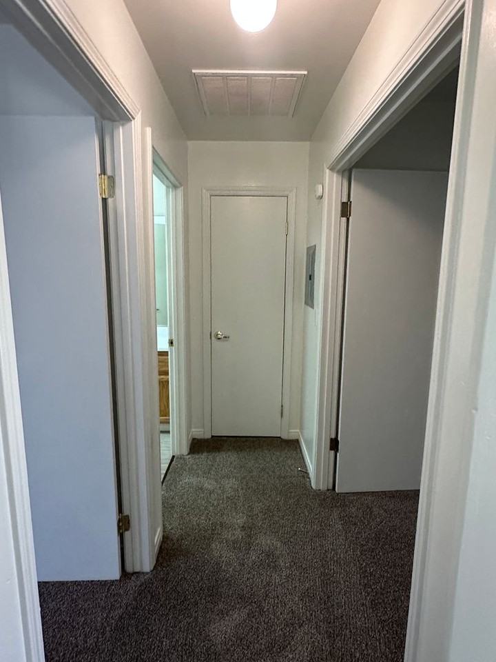 600 Spring Meadow Bakersfield, CA 93308 - Photo 3 of 10