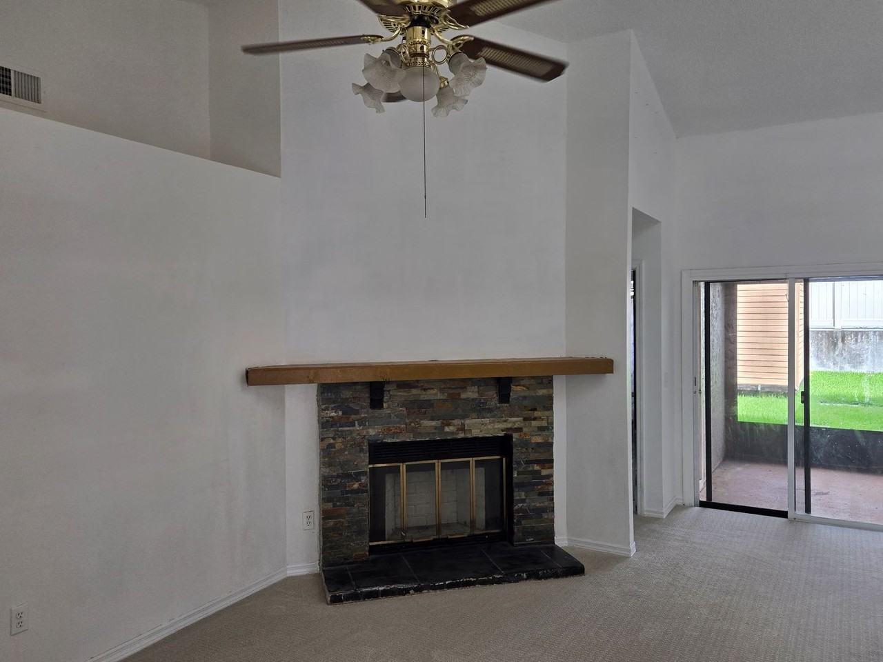 348 Lake Crescent Dr - Photo 2 of 30