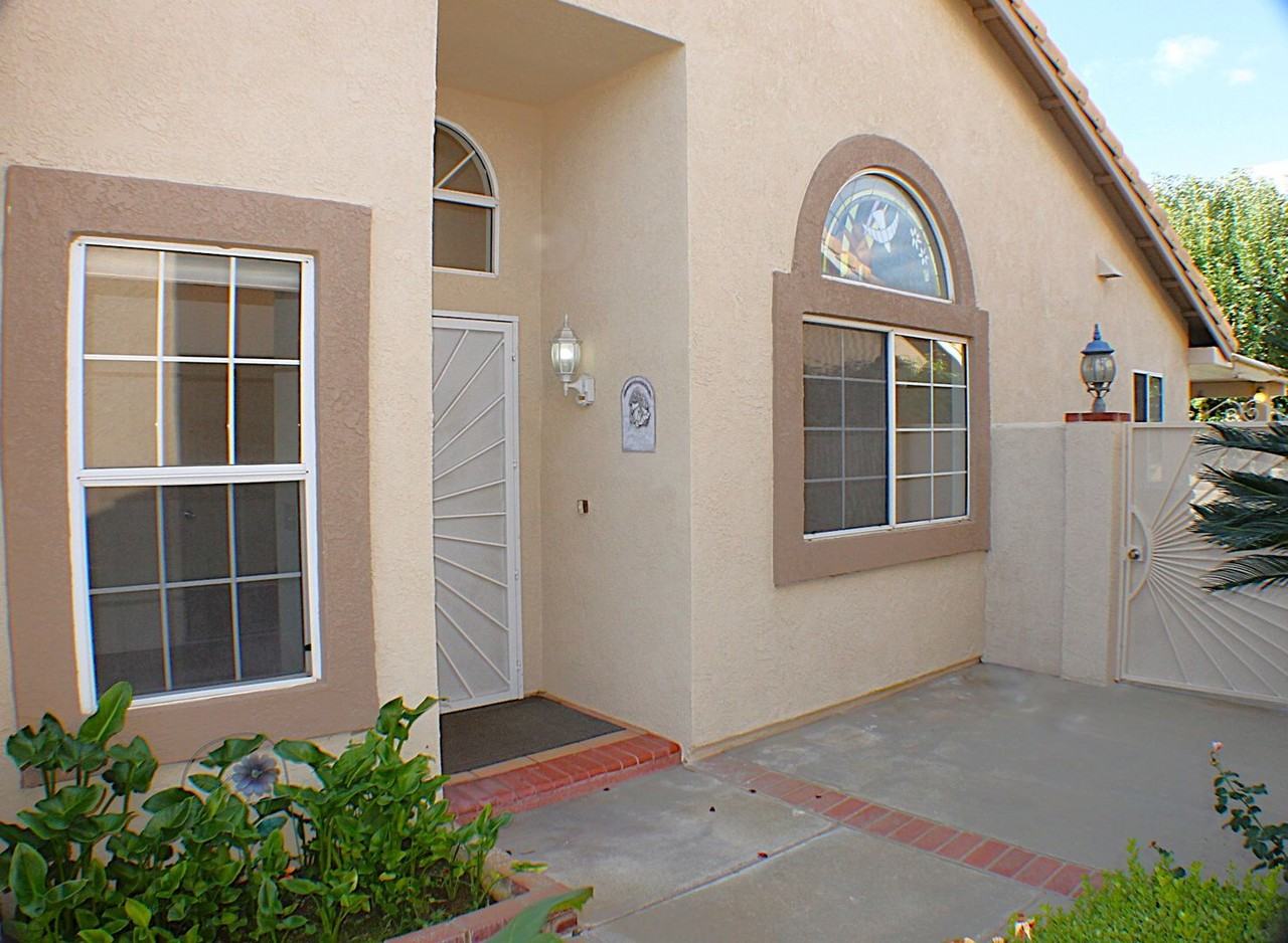 6359 Cherry Hill Ave - Photo 4 of 31