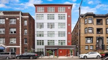 featured image of 1728 Summit Ave