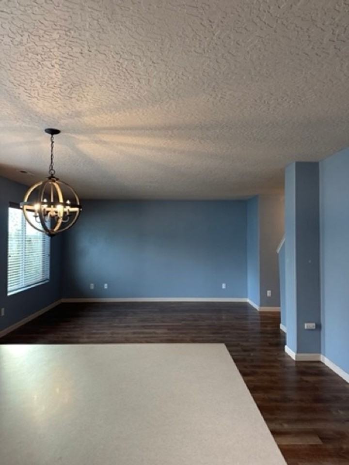 10215 W January Ct - Photo 4 of 15