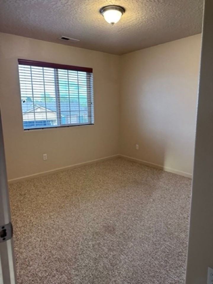 10215 W January Ct - Photo 6 of 15