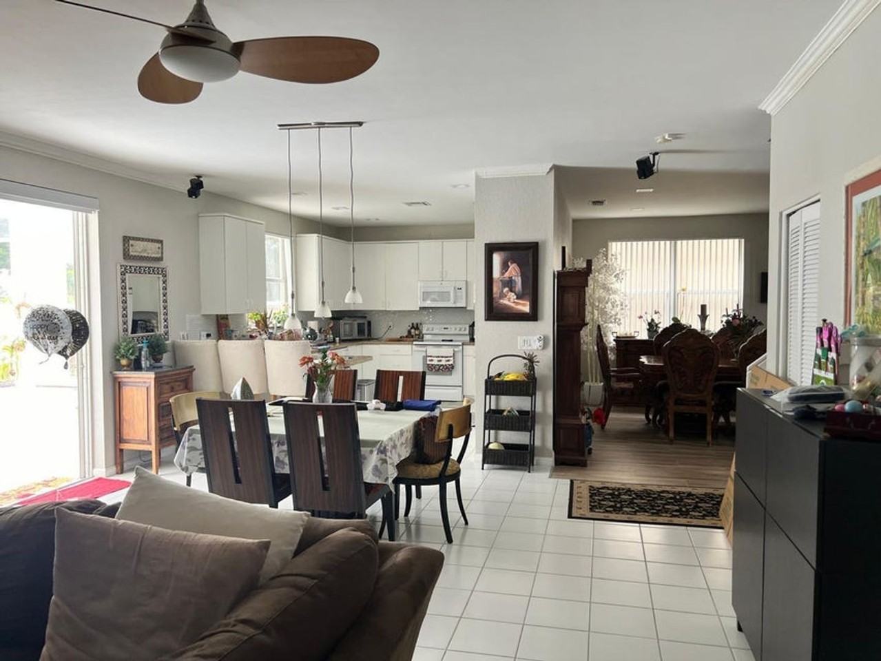 18280 Coral Isles Dr - Photo 4 of 11