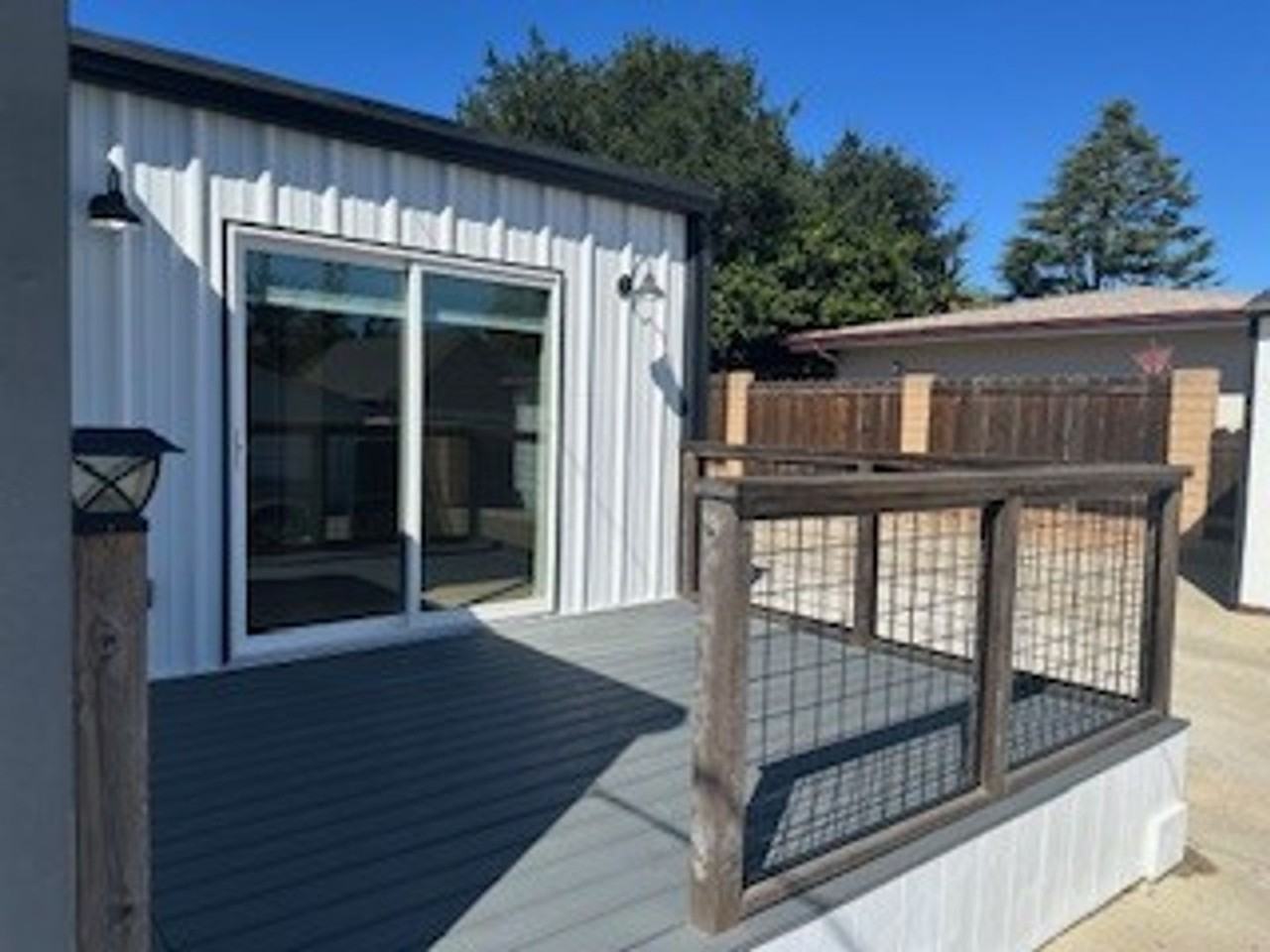 321 Aars St - Photo 2 of 14