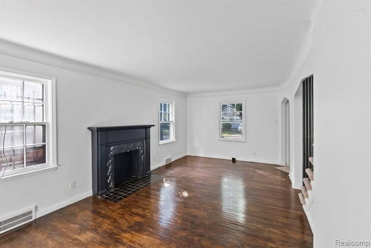 19170 Mansfield St #1 - Photo 4 of 11