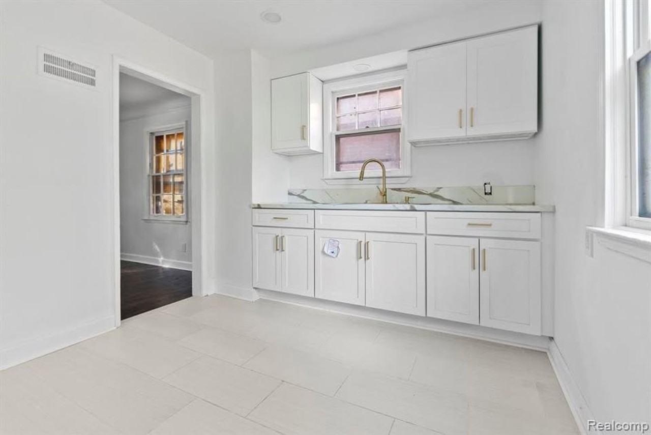 19170 Mansfield St #1 - Photo 6 of 11