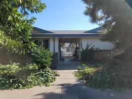 featured image of 702 E Yorkshire Dr