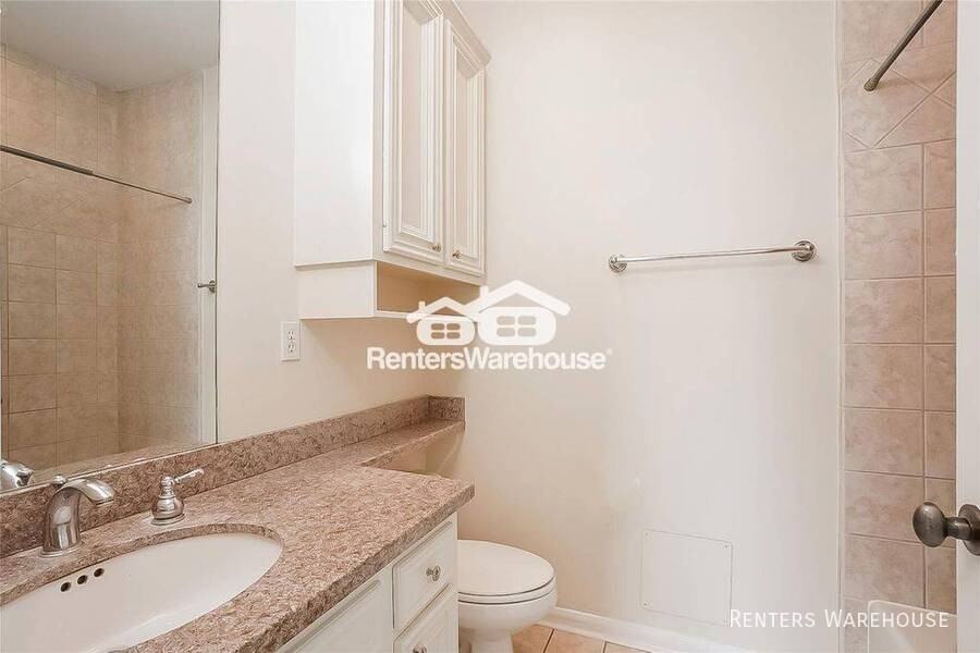 3818 Hazard St - Photo 7 of 21