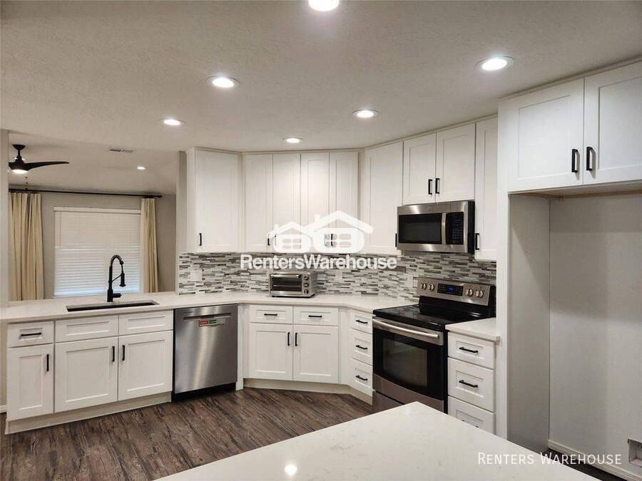 8327 Bird Run Drive - Photo 6 of 18