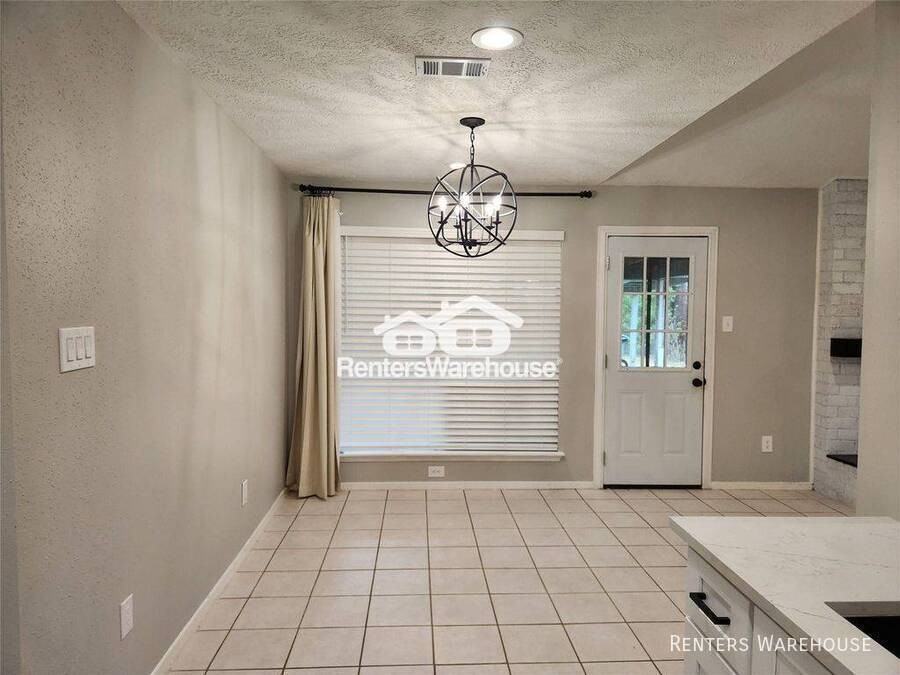 8327 Bird Run Drive - Photo 7 of 18