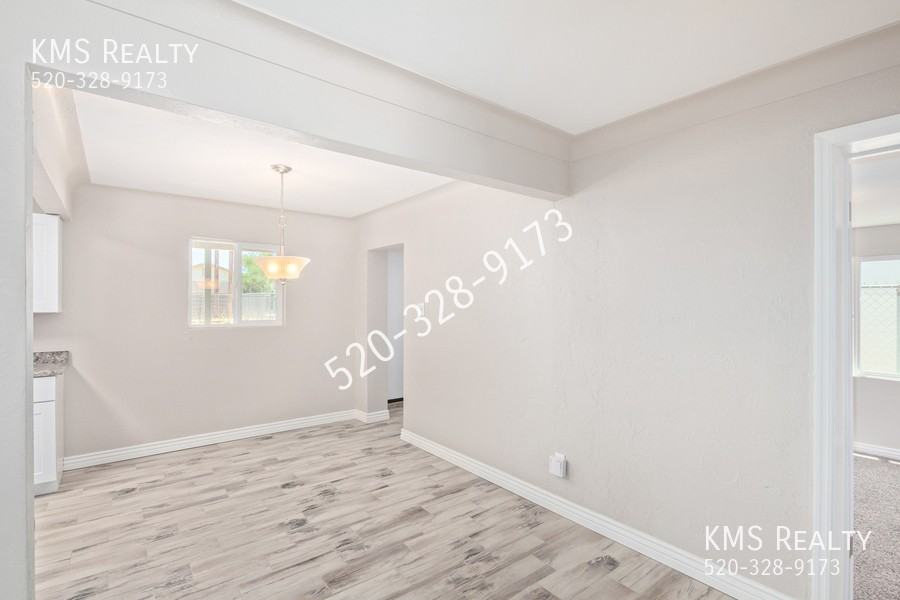 821 W Glenn St - Photo 3 of 34