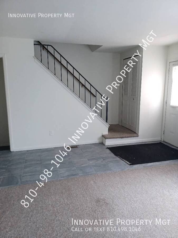 6012 Holiday Gardens Dr - Photo 2 of 28