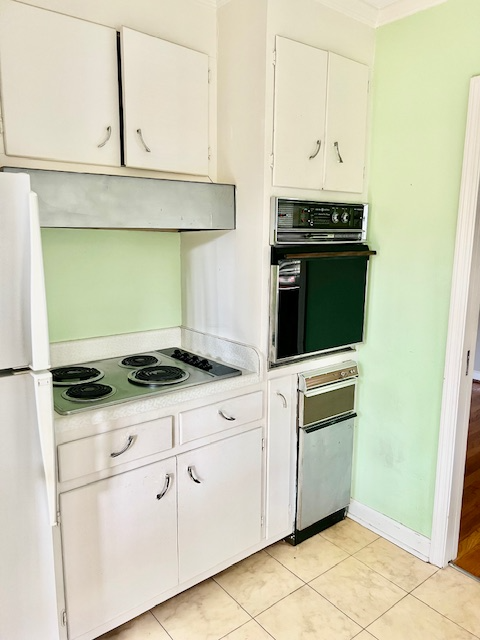 34 Knoxbury Ter - Photo 7 of 20