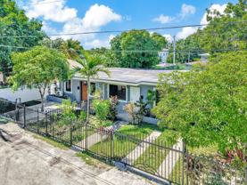 6432 Ne 1st Ct - Photo 1 of 1