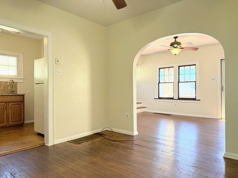 502 27th Ave - Photo 5 of 15