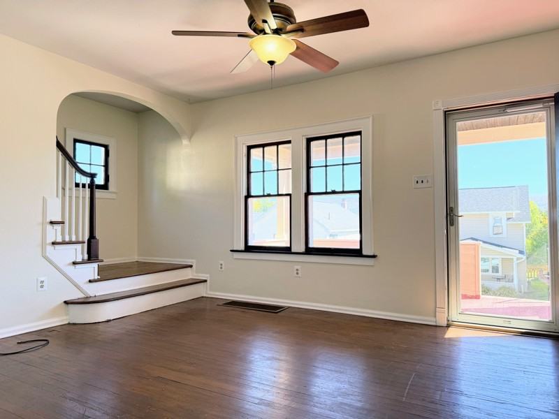 502 27th Ave - Photo 6 of 15